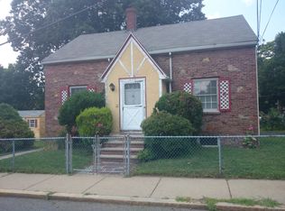 68 Waterman Rd, Roslindale, MA 02131