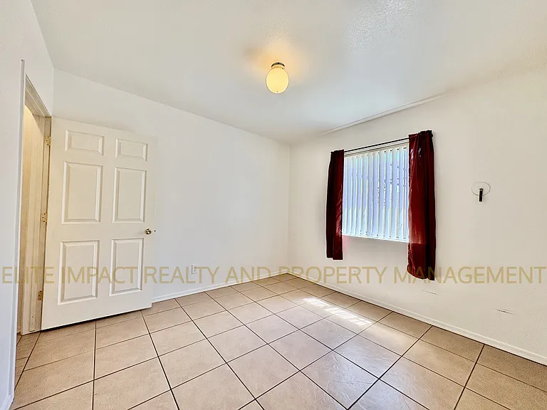 1312 W Yavapai St #7 — Photo 8