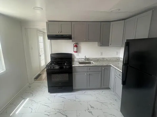 2411 Wayne Ave, Camden, NJ 08105