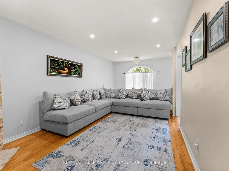 1157 Marchant Dr — Photo 4
