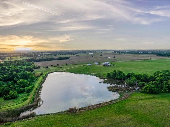 2nd image of 1906 Farm Road 1506