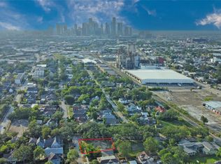 4401 Walker St, Houston, TX 77023