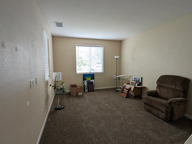 2025 Long Hollow Dr — Photo 2