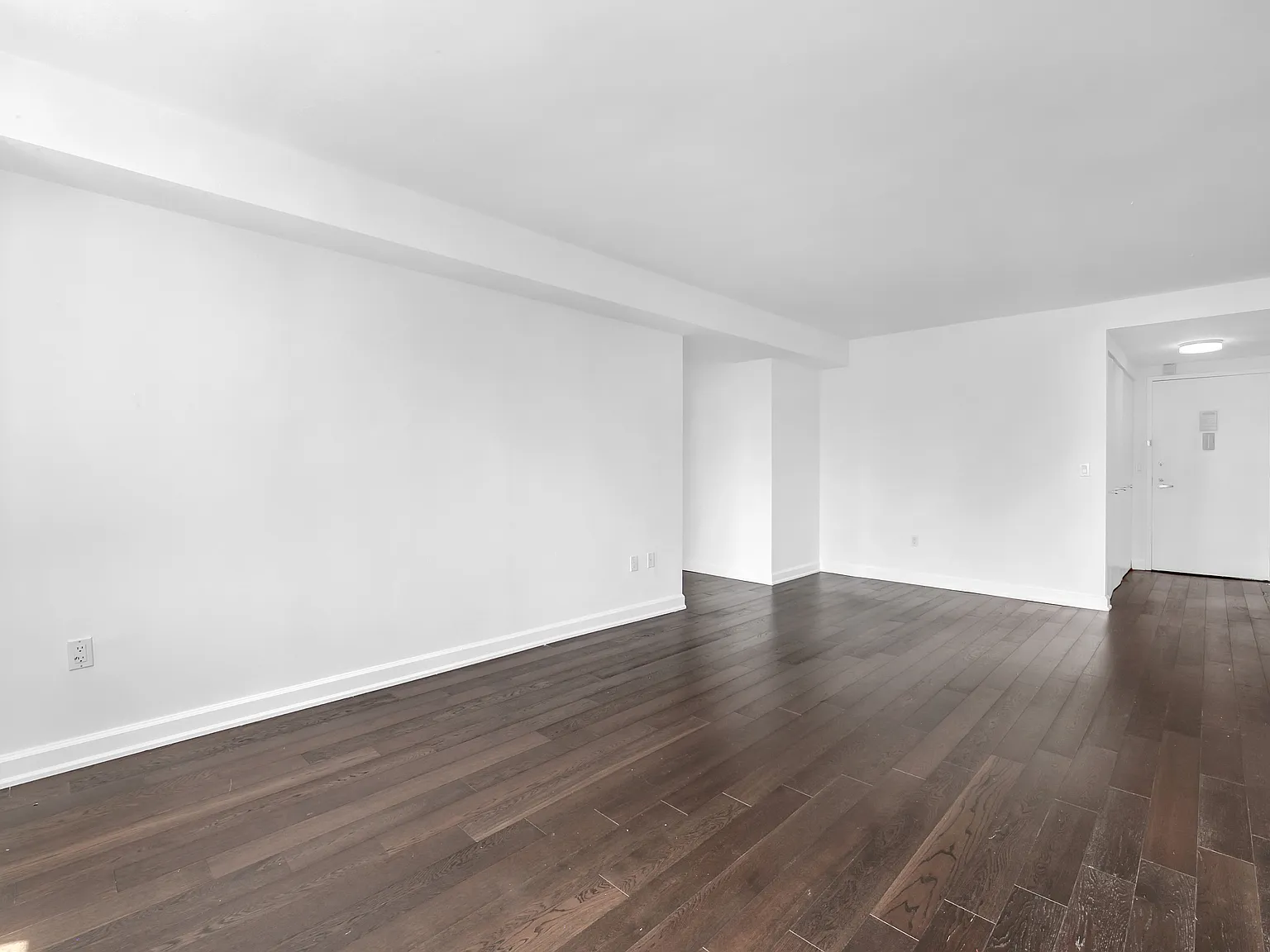 77 West 24th Street — Photo 2