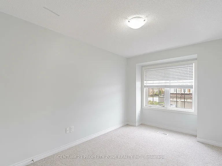 6 Dufay Rd — Photo 18