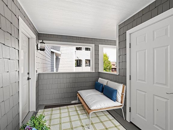 3rd image of 2084 Marina Ct