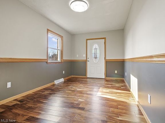 4th image of 179 Wavecrest Ave