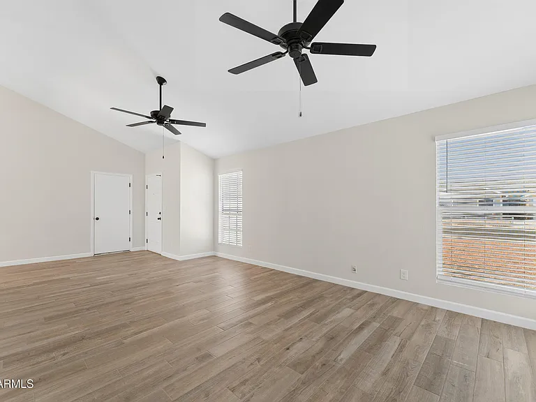 7214 W Sierra Vista Dr — Photo 6