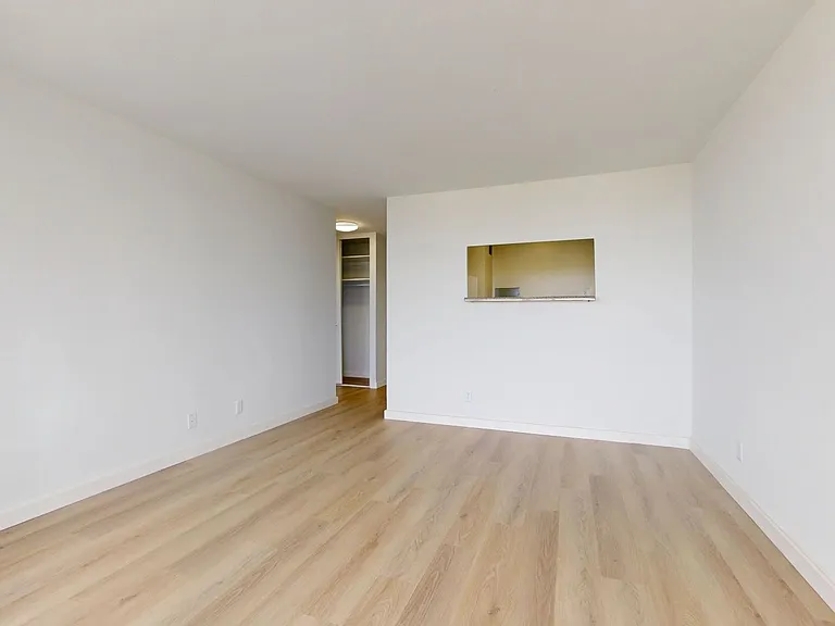 Lake Meadows Apartments — Photo 174