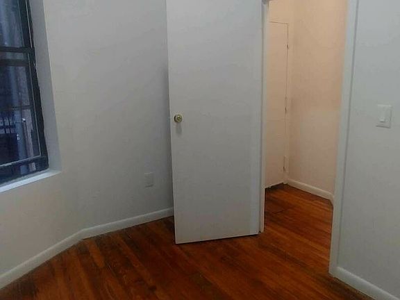 2nd image of 410 Amsterdam Ave #3R