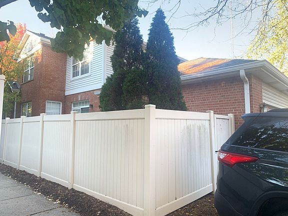 4th image of 18570 W Point Dr