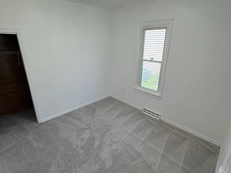 624 Magnolia Pkwy — Photo 8