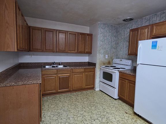 5th image of 720 Berkshire Rd