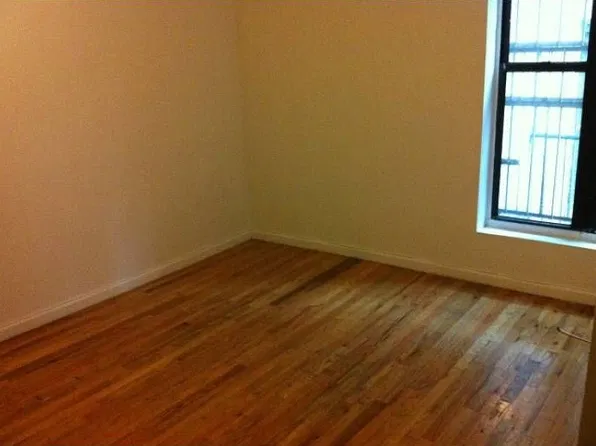 341 W 44th St, New York, NY 10036