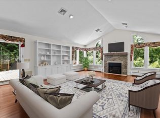 160 Black Bear Run, Stowe, VT 05672