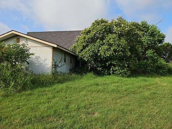 3rd image of 4127 Knoll Dr