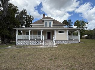 903 E New York Ave, Deland, FL 32724