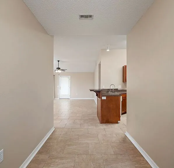 4718 Lemoyne Vis — Photo 3