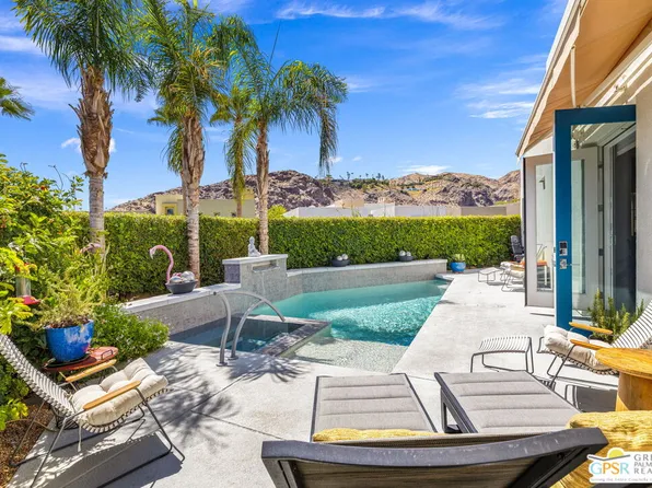 2985 Searchlight Ln, Palm Springs, CA 92264