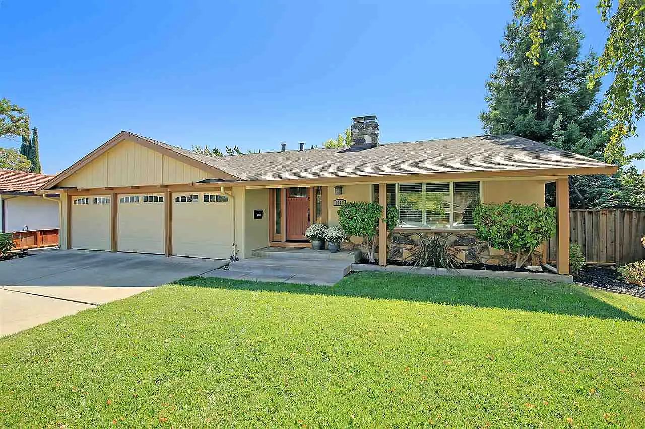 1569 De Soto Way photo 1