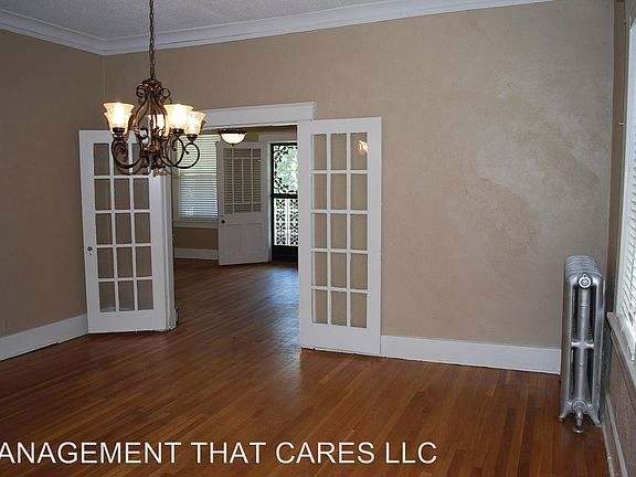 4th image of 297 N Willett St