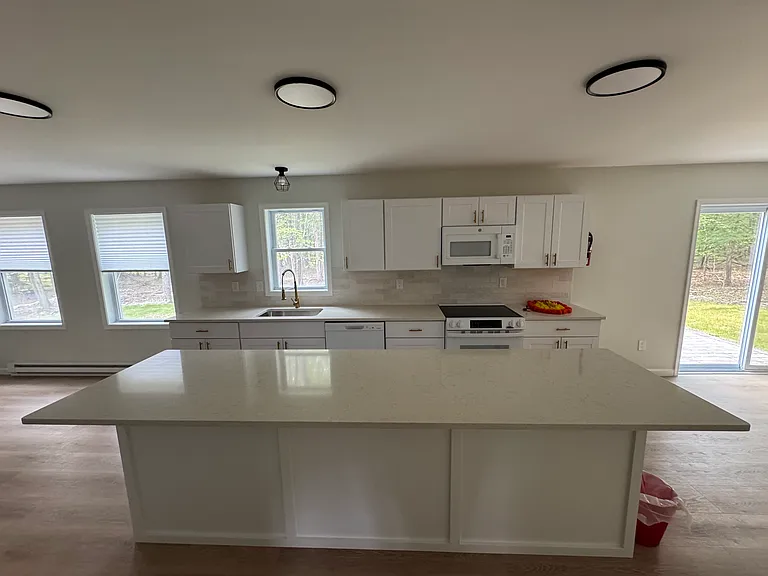 125 Cobblestone Dr — Photo 32
