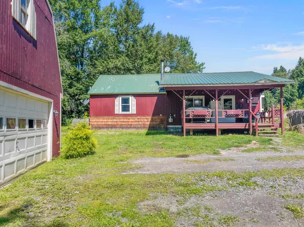 289 Marsh Road, Hardwick, VT 05680