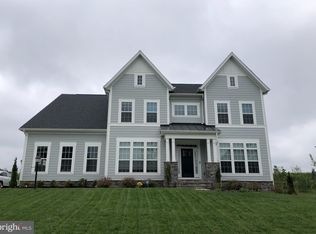 11039 Oakton View Dr, Oakton, VA 22124