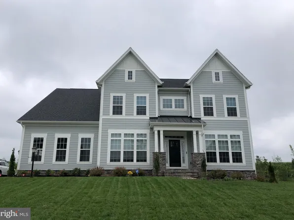 11039 Oakton View Dr, Oakton, VA 22124