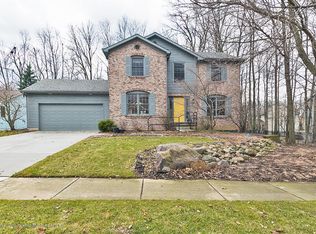 2387 Kings Cross S, East Lansing, MI 48823