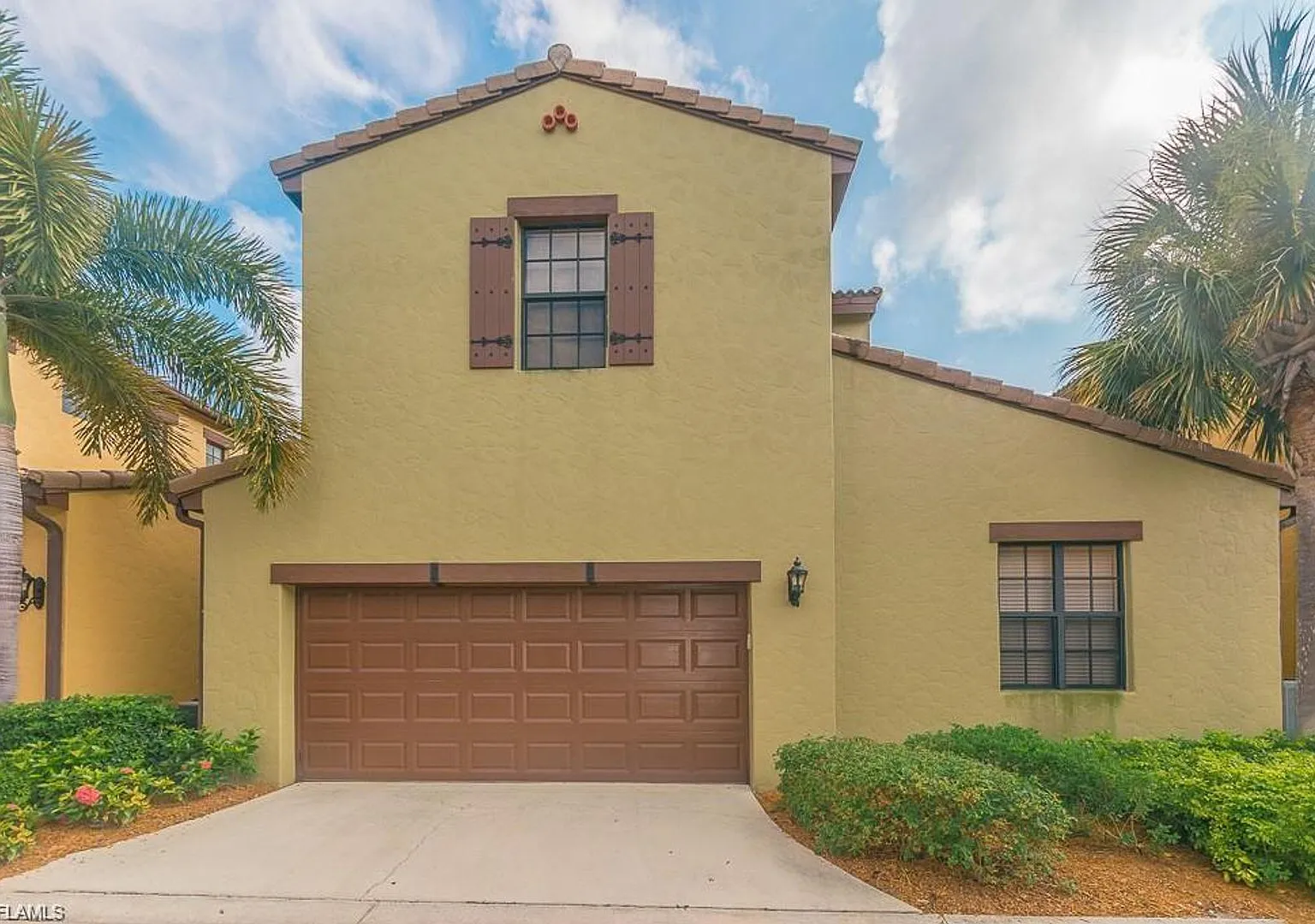 **Fully Furnished Ole' At Lely Resort Beautiful Community 2 Bed/2.5 Bath Townhouse Two Car Garage — Photo 2