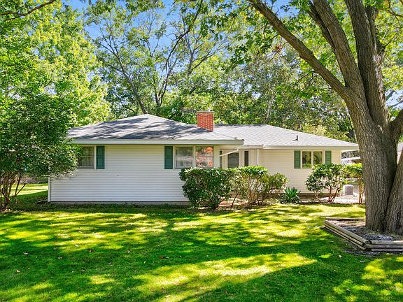 2nd image of 3556 E Manitou Cir