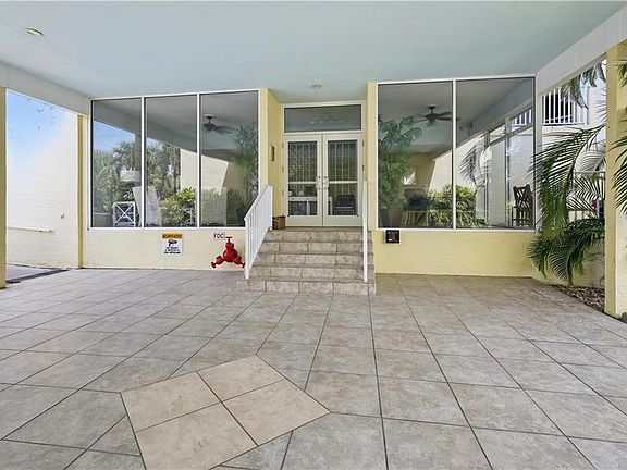 2nd image of 1026 Flamevine Ln APT 204