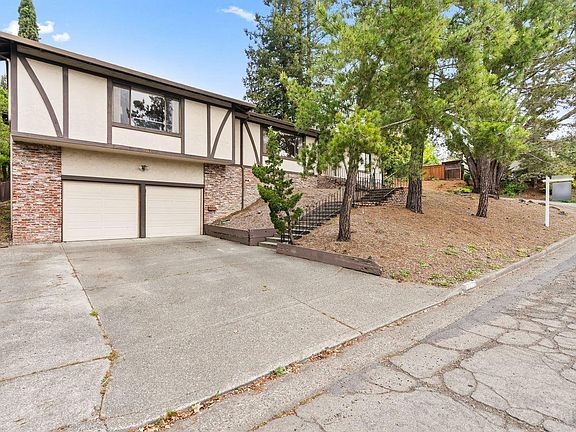 3rd image of 717 Buena Vista Drive