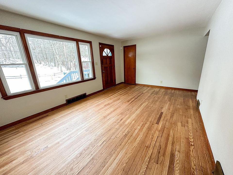 1st image of 946 Brentwood Ave