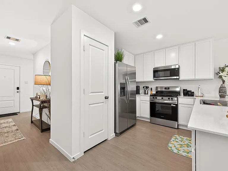 6014 Sherman Lakes Dr — Photo 23