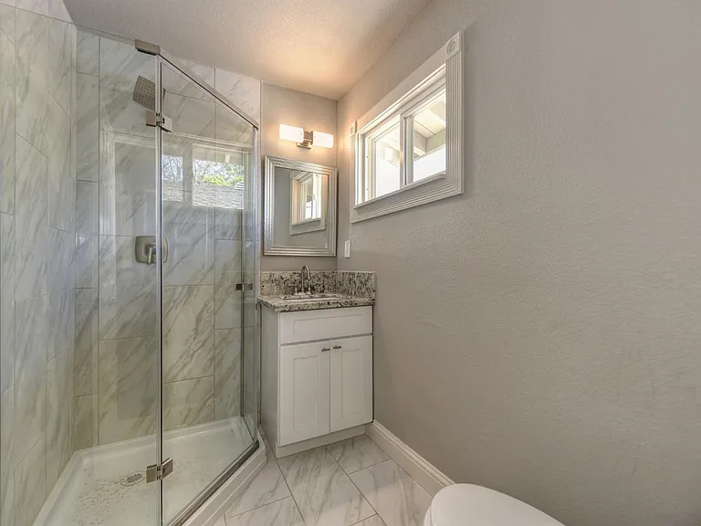 7024 Woodmore Oaks Dr #B — Photo 3