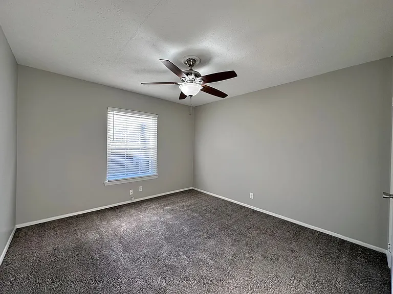 4532 Lynnmont Rd — Photo 26