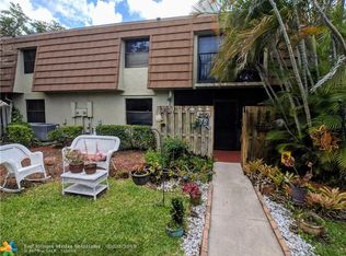 9490 NW 48th St, Sunrise, FL 33351
