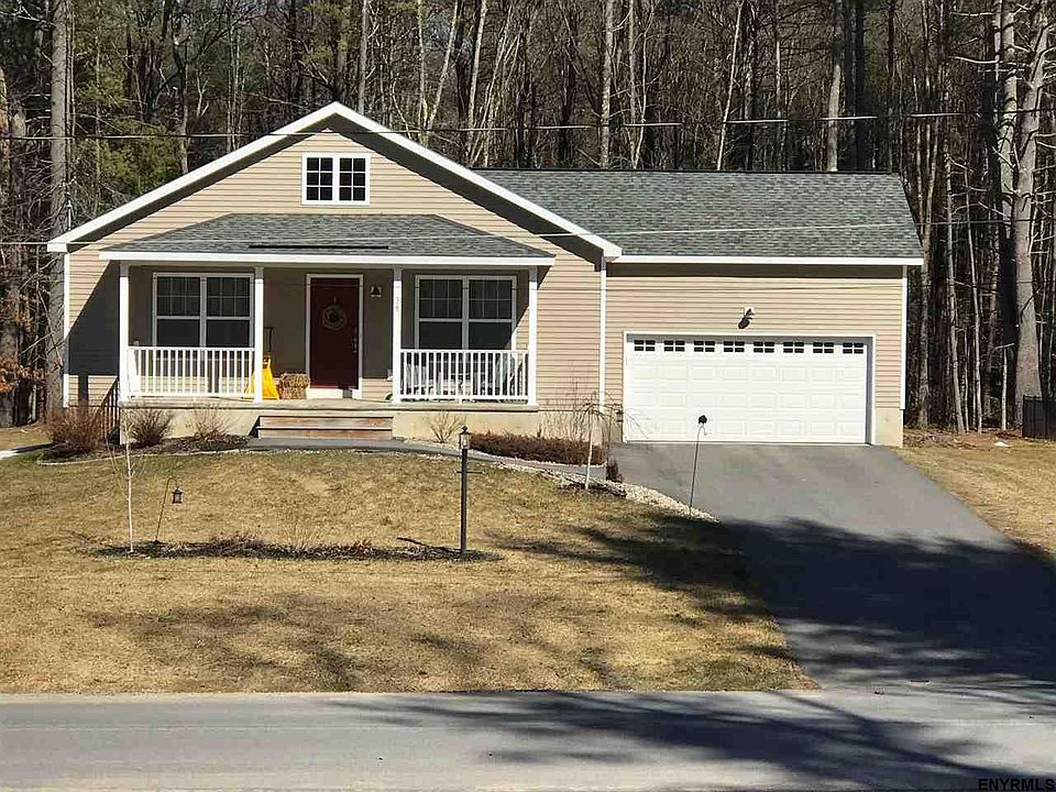 1st image of 38 Tom Sawyer Dr