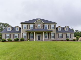 108 Hackamore Ln, Camden, SC 29020