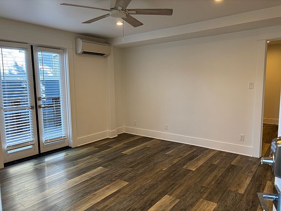 3rd image of 3714 Villa Ter