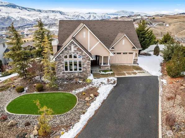 111 E Mountain Brook Lane, Wenatchee, WA 98801