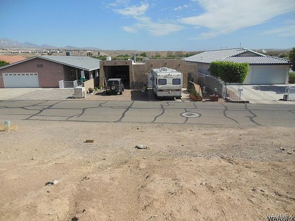 3rd image of 1039 Terrace Dr
