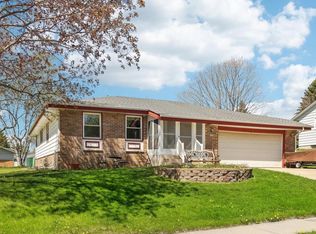 1737 2nd Ave, Grafton, WI 53024