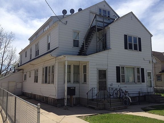 2nd image of 401 2nd Ave SW