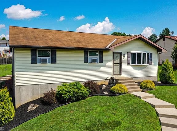 5th image of 108 Fernwood Dr