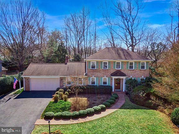 3rd image of 4908 Jasmine Dr