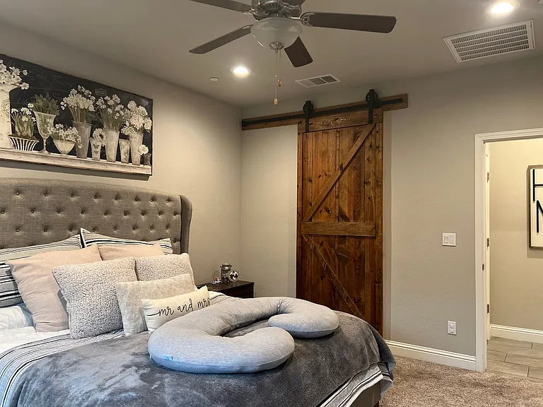 2137 La Vona Ave — Photo 13