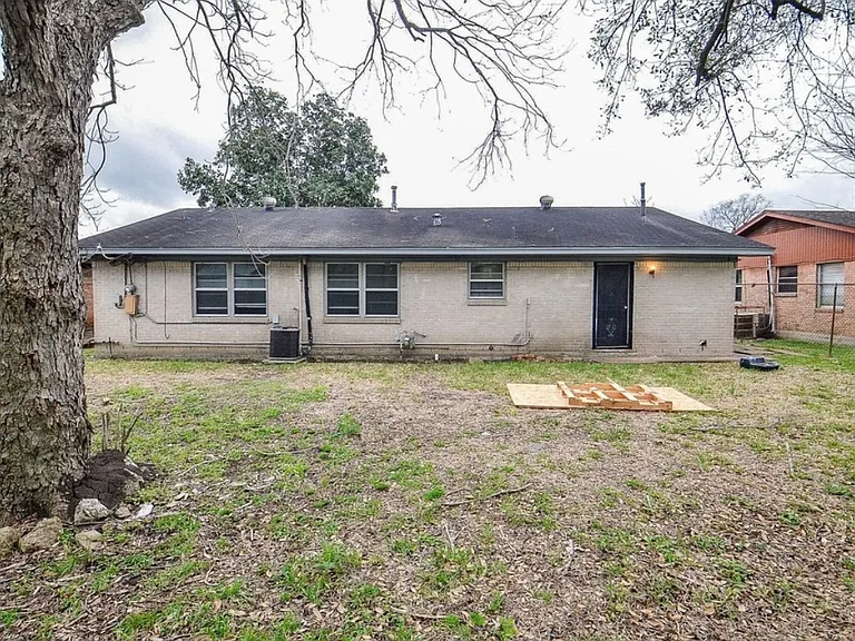 5243 Greylog Dr — Photo 21